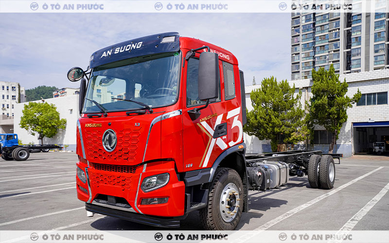 Ngoại thất Dongfeng X3 180hp thùng mui bạt 10m