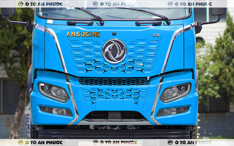 Ngoại thất Dongfeng X3 thùng mui bạt 8m3