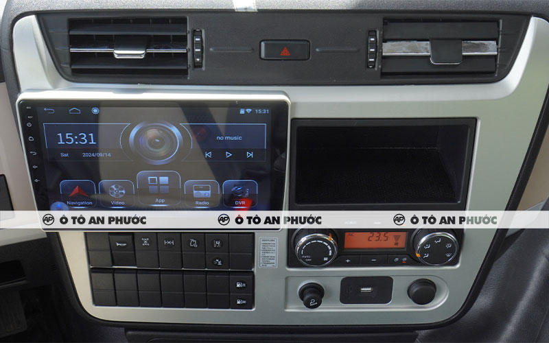 Nội thất Dongfeng X7 445HP