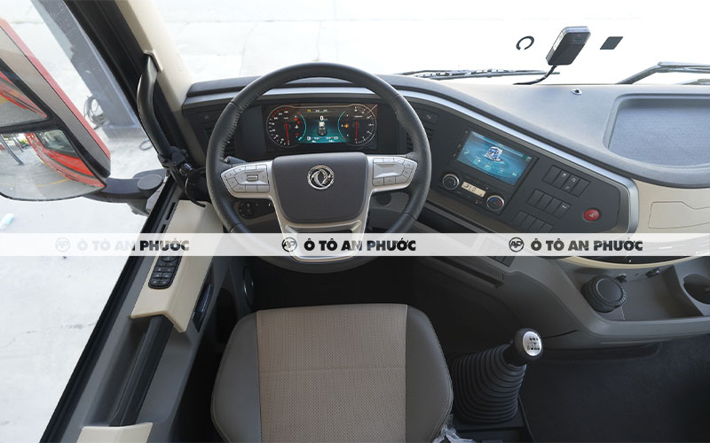 Nội thất Dongfeng X9 490HP