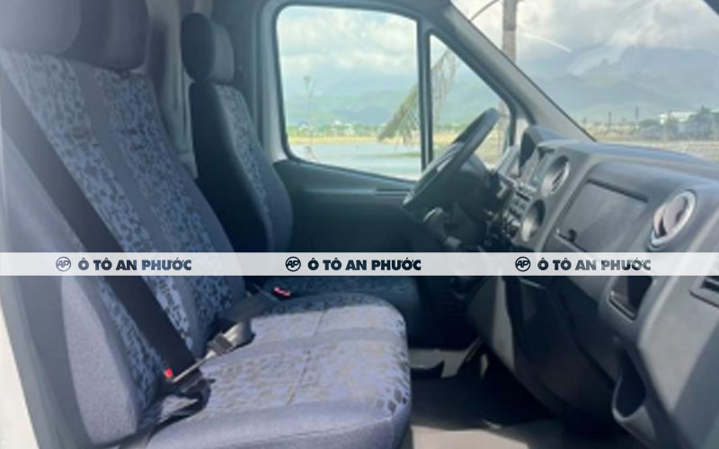 Nội thất xe tải GAZ C41R92