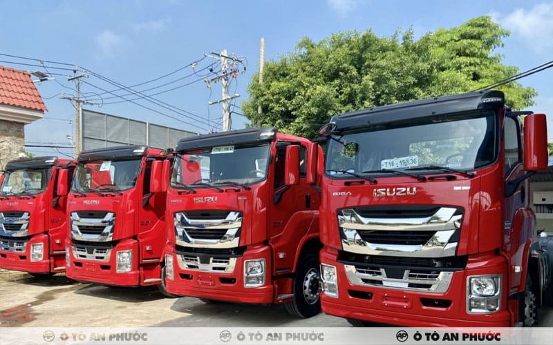 Đầu kéo Isuzu Giga 380