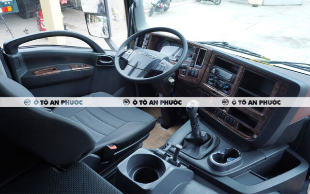 Nội thất Isuzu Giga 380HP