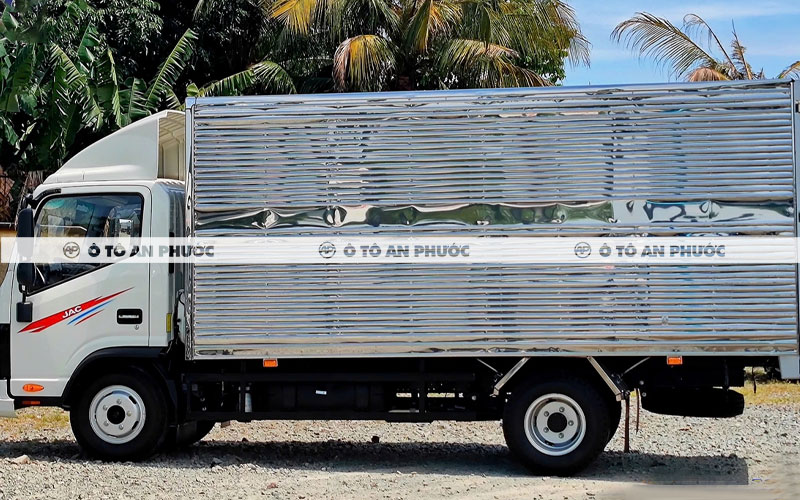 Xe tải Jac N250S Pro E5 thùng kín