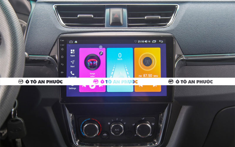 Nội thất SRM X30i 5 chỗ