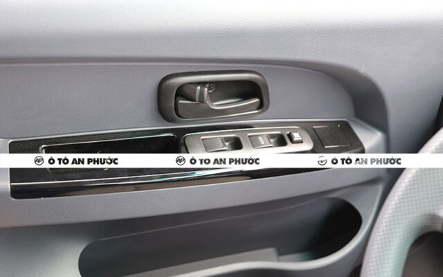 Nội thất SRM X30i 5 chỗ