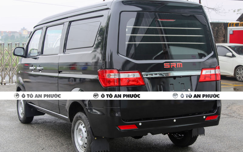 Ngoại thất SRM X30i 5 chỗ