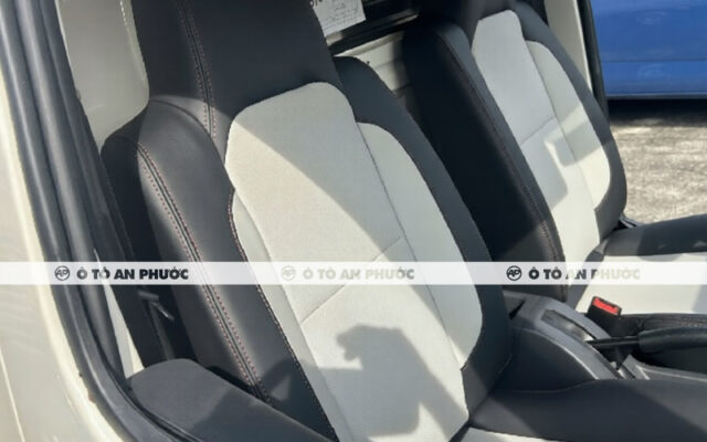 Nội thất xe tải Tera 100S