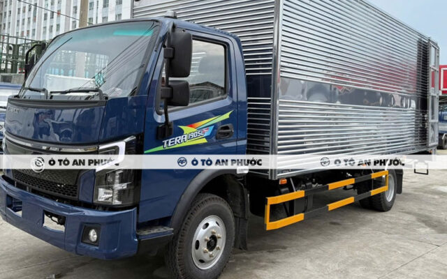 Xe tải 1.9 tấn Tera 190SL Plus thùng kín