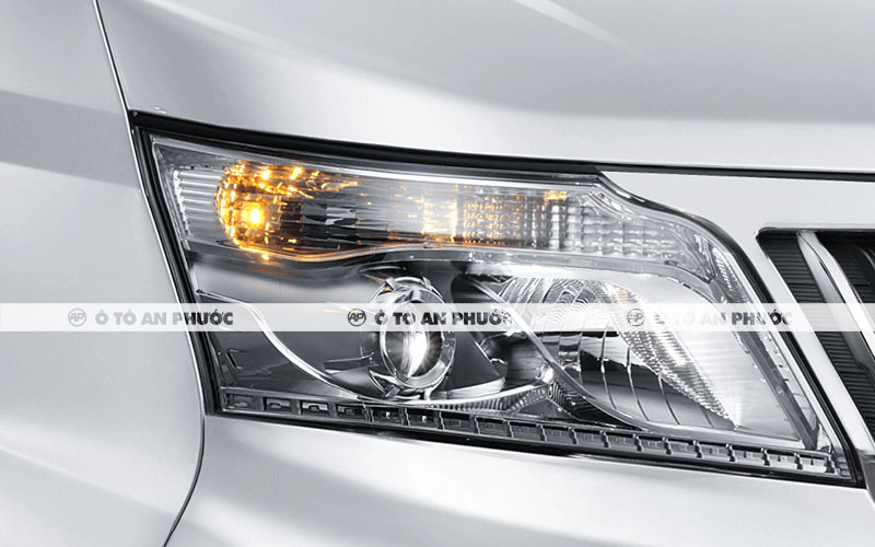 Ngoại thất Tera V8 5 chỗ