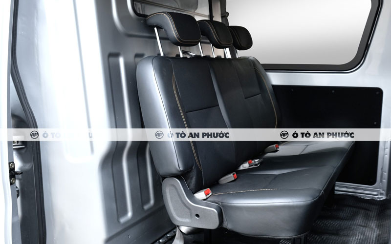 Nội thất Tera V8 5 chỗ