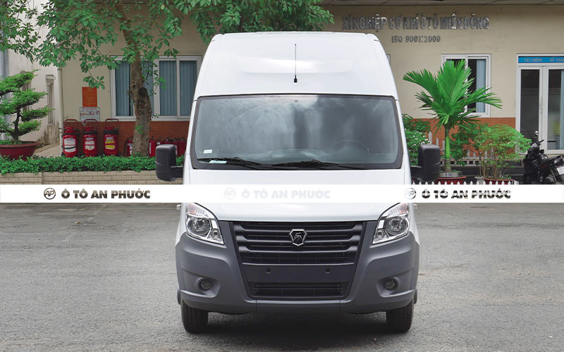 Ngoại thất van GAZ 3 chỗ