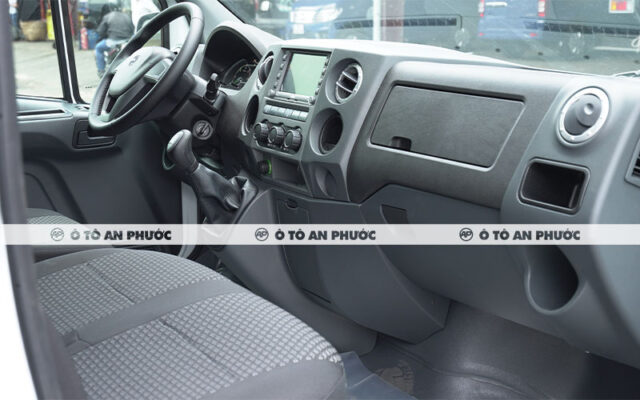 Nội thất van GAZ 3 chỗ