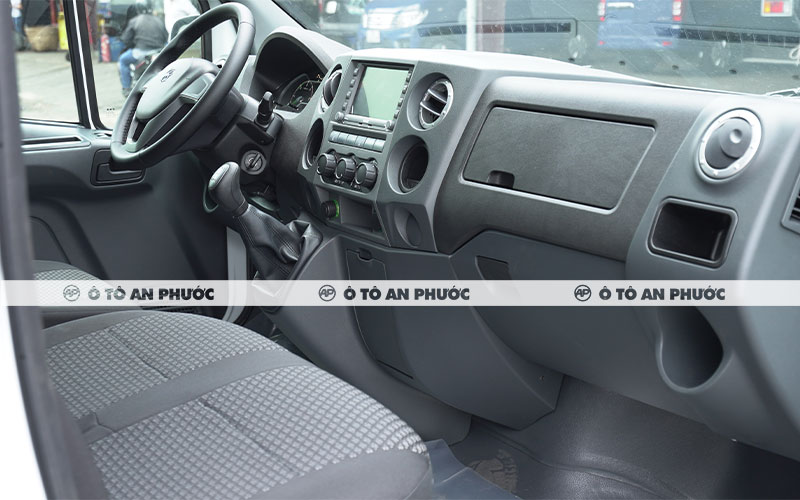 Nội thất van GAZ 3 chỗ