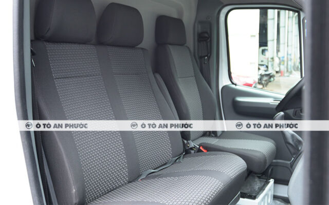 Nội thất van GAZ 3 chỗ