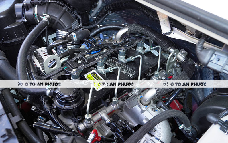 Động cơ van GAZ 6 chỗ