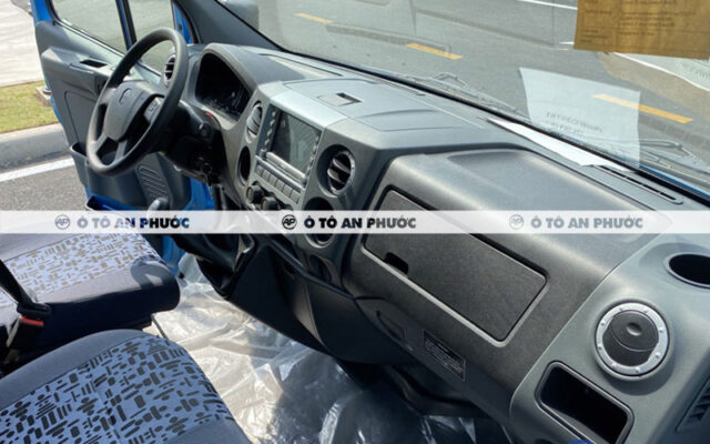 Nội thất van Gaz Sobol 6 chỗ