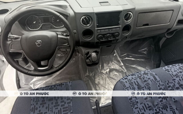 Nội thất van Gaz Sobol 6 chỗ