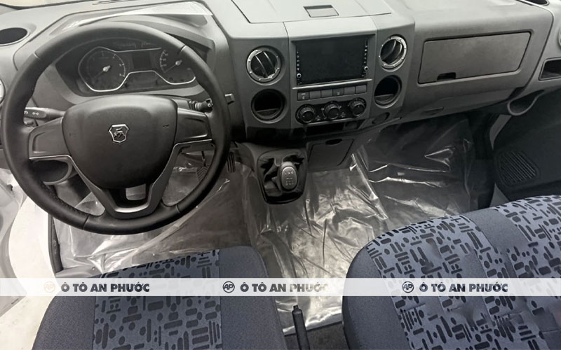 Nội thất van Gaz Sobol 6 chỗ