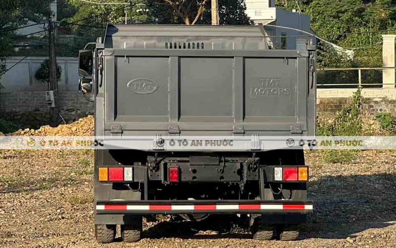 Ngoại thất xe ben TMT 6T