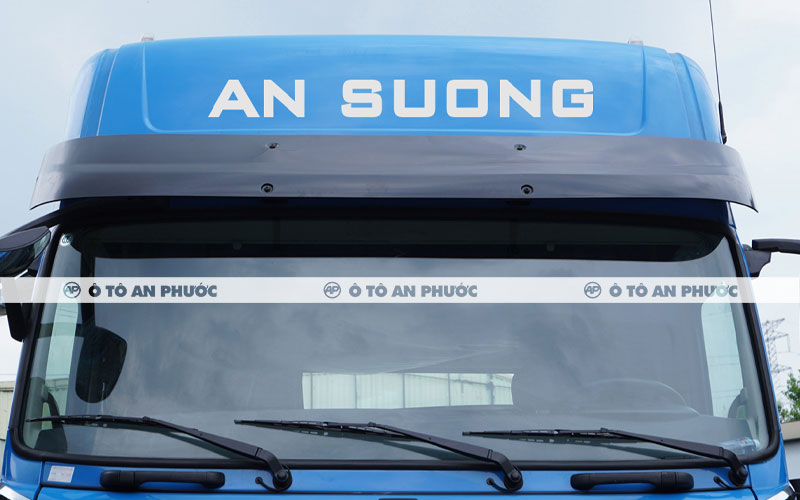 Ngoại thất đầu kéo Dongfeng X7