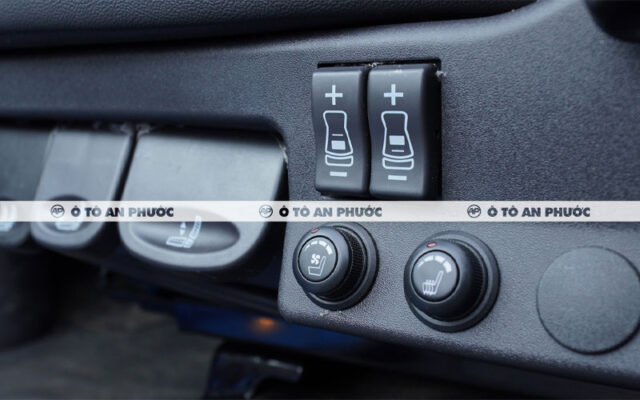 Nội thất xe đầu kéo Dongfeng x7