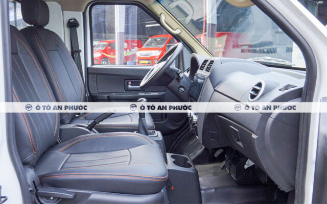 Nội thất xe tải van DFSK C35 5 chỗ