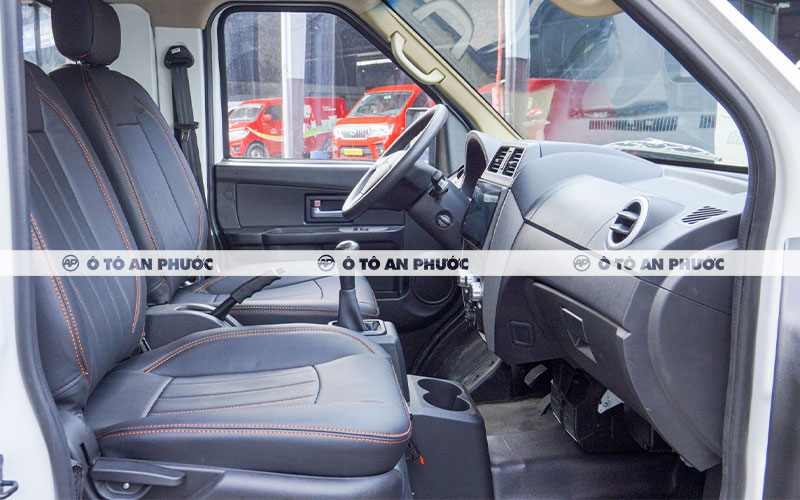 Nội thất xe tải van DFSK C35 5 chỗ