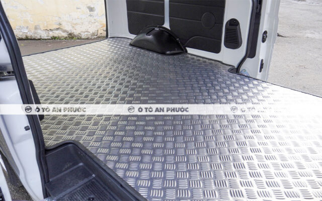 Thùng hàng xe tải van DFSK C35 5 chỗ