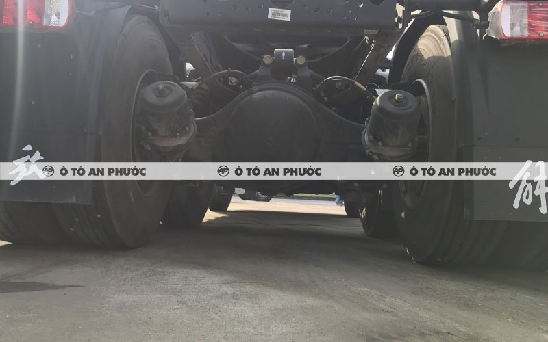 Cầu xe đầu kéo Faw J6P 375HP
