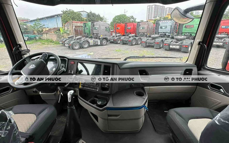 Nội thất Howo Max 460HP