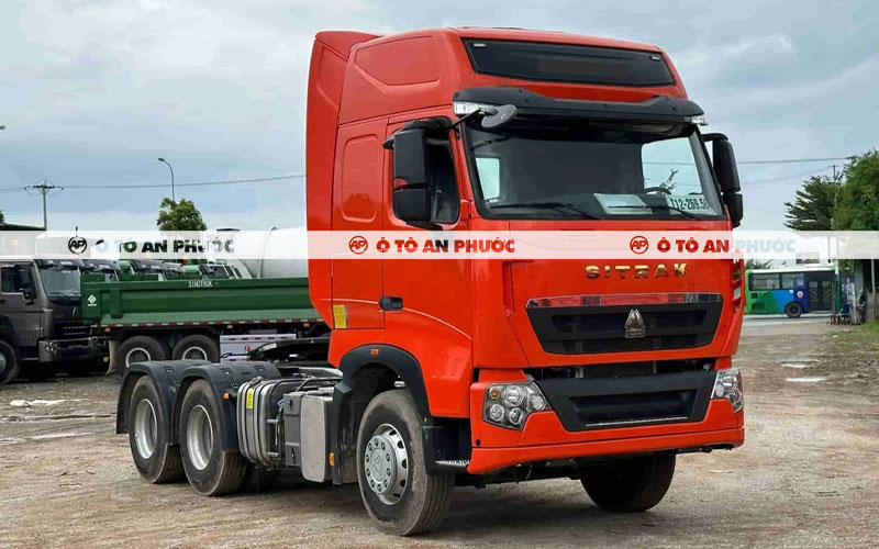 Ngoại thất xe đầu kéo Howo T7H