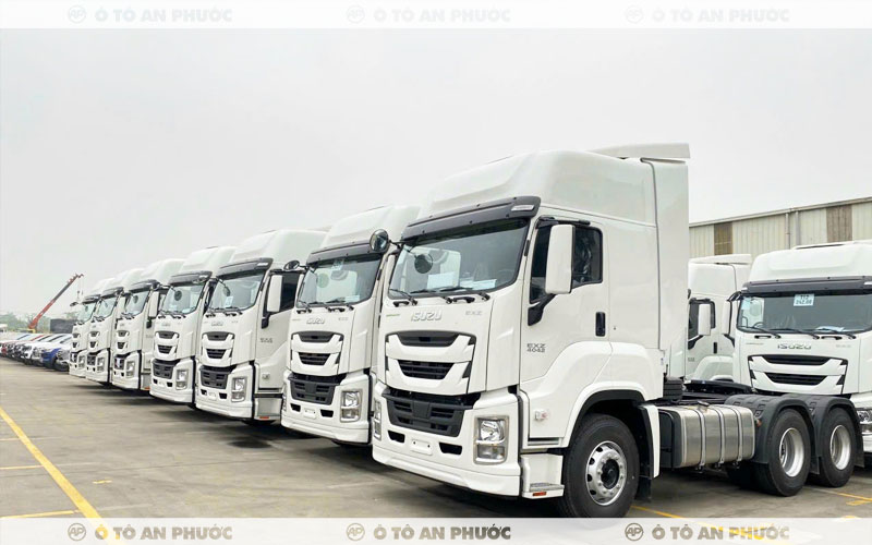 giá đầu kéo isuzu