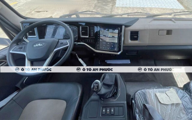 Nội thất xe tải Jac Dawos