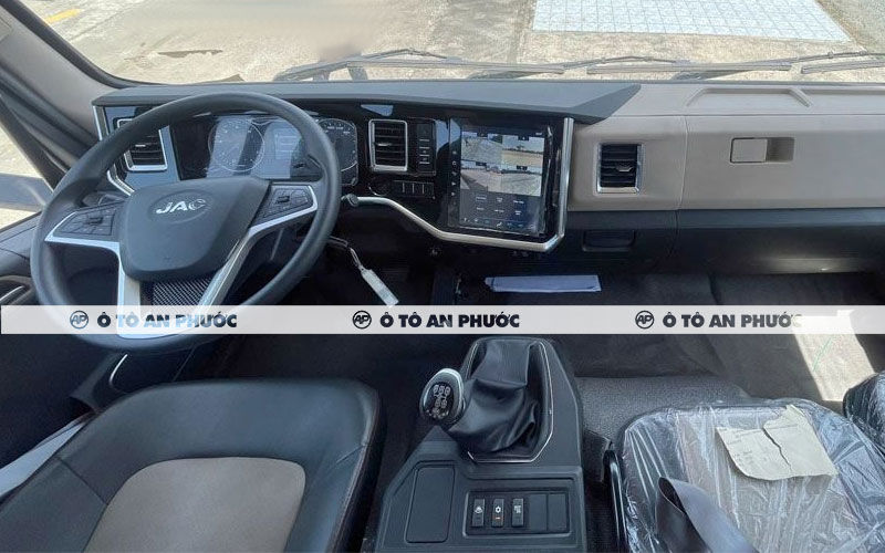 Nội thất xe tải Jac Dawos