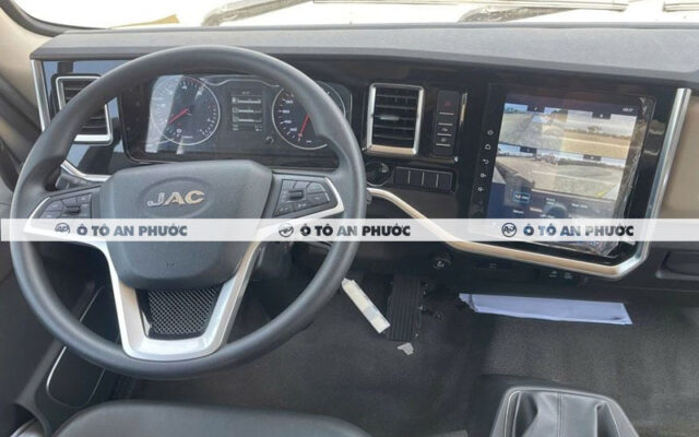 Nội thất xe tải Jac Dawos