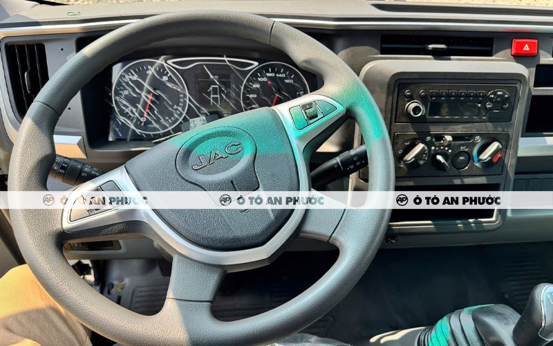 Nội thất jac n750 plus e5