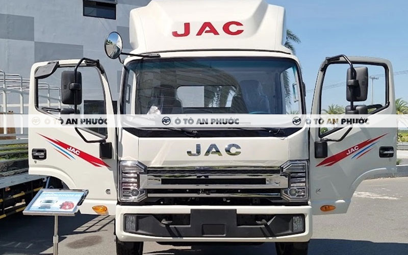 ngoại thất Jac N800 Plus E5