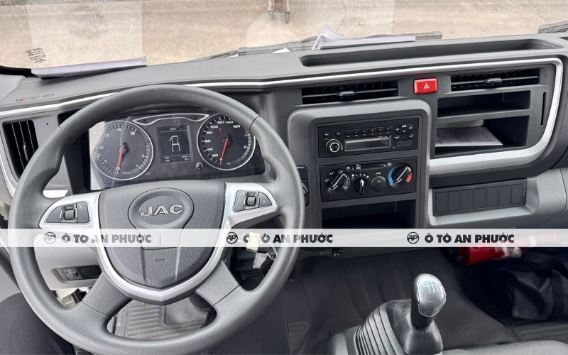 Nội thất Jac N800 Plus E5