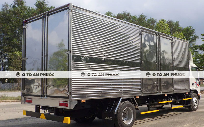 xe jac 9 tấn N900 Plus thùng kín
