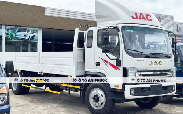 Xe tải Jac N900 Plus thùng lửng