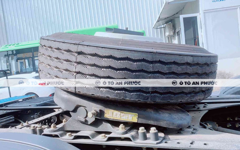 Mâm kéo JOST của xe đầu kéo Faw 2 cầu