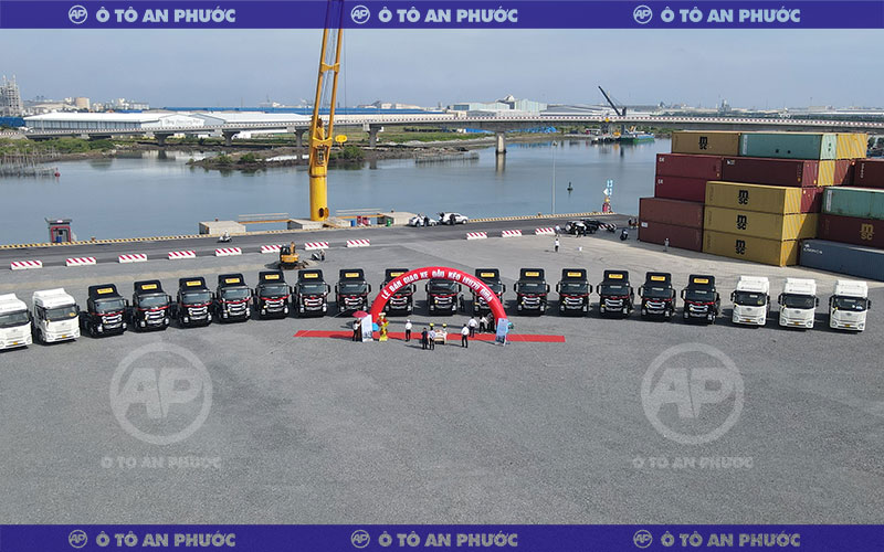 Ô tô An Phước bàn giao lô xe đầu kéo Isuzu Giga 