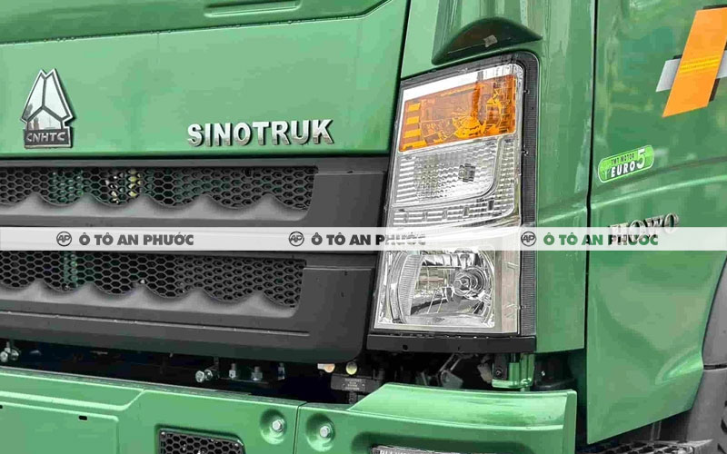 Ngoại thất xe ben TMT Sinotruk 8.25 tấn