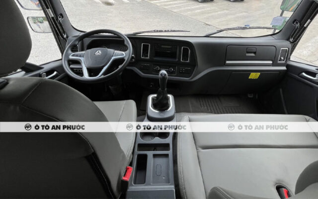 Nội thất TMT Sinotruk 8T25