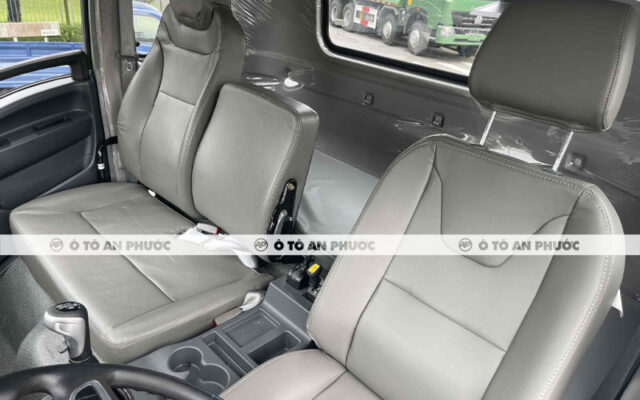Nội thất TMT Sinotruk 8T25