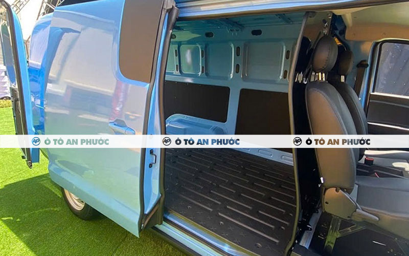 Thùng hàng xe van điện Kim Long