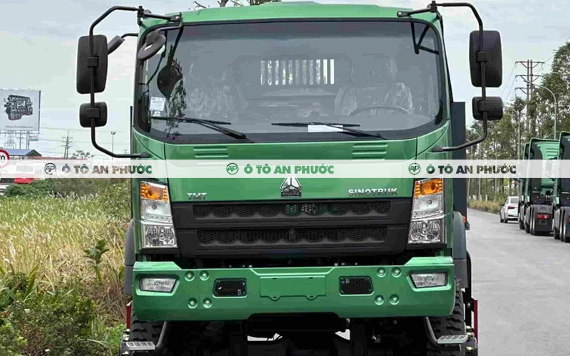 Ngoại thất xe ben TMT 8T6