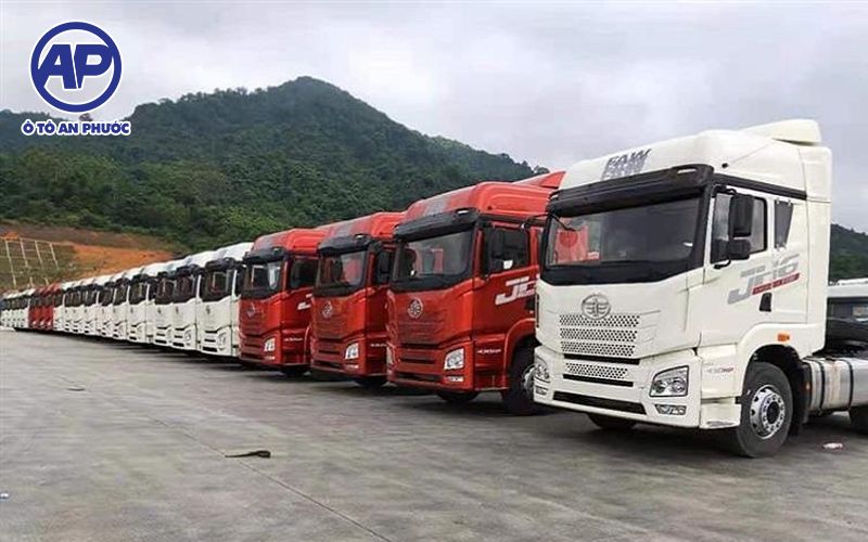 Xe đầu kéo 2 cầu