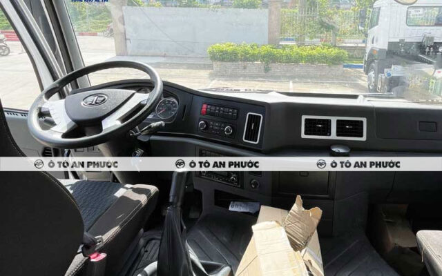 Nội thất xe đầu kéo Faw 1 cầu JH5 260HP